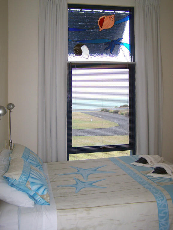 Seashells Penneshaw Villa Kingscote Room photo